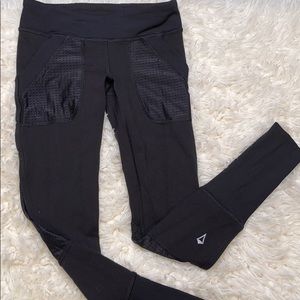Ivivva Girls Black Leggings w cuff Sz 7